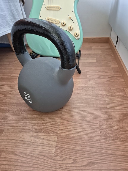 32 kg kahvakuula vaihtuu painavampaan kuulaan