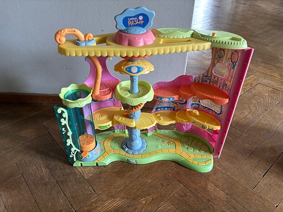 Littles Pet shop -leikkitalo