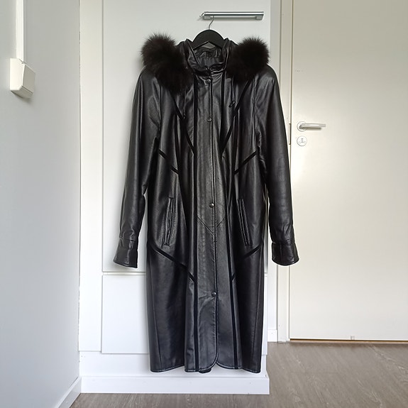 Nahkatakki, Made in Finland, L