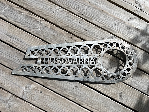 Husqvarna ketjusuoja