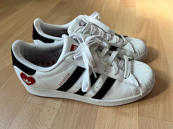 Adidas superstar