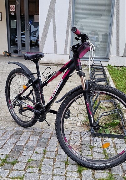 Stern maastopyörä 27.5" S naisten, musta-pinkki