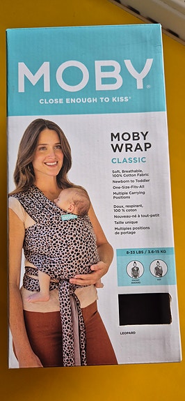 Moby Wrap Classic kantoliina leopardikuosi