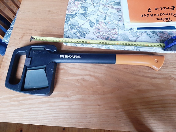 Fiskars halkaisukirves