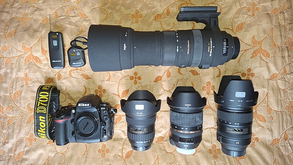 Myyn tarpeettomana Nikon D700 kameran, objektiivit ja varusteet