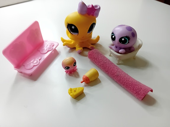 Littlest Pet Shop hahmot ja tavarat
