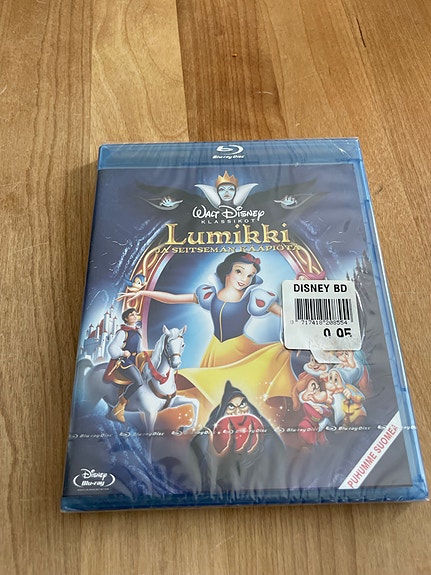 Disney Lumikki ja seitsemän kääpiötä Blu-ray UUSI