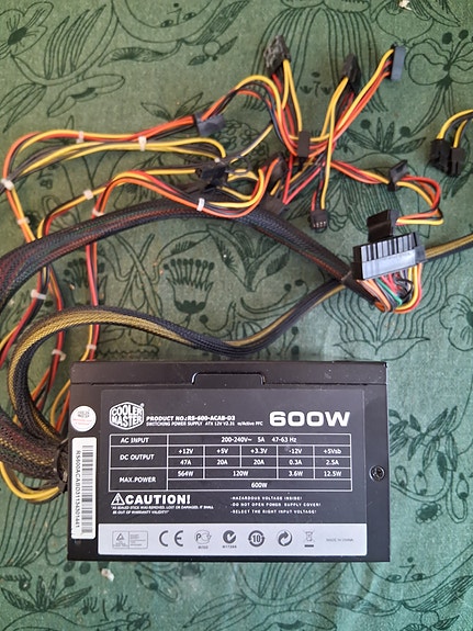 Cooler Mater 600w virtalähde