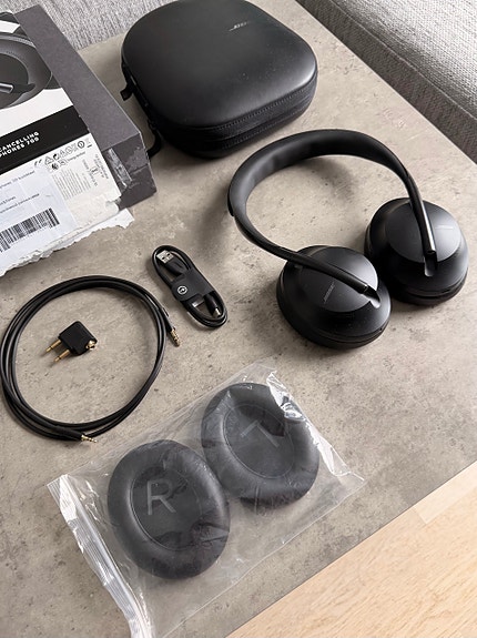 Bose 700 langattomat kuulokkeet