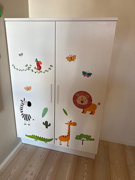 Lastenhuoneen kaappi