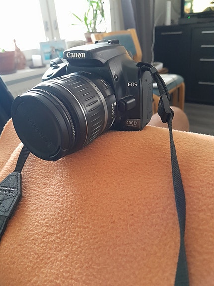 Canon EOS järjestelmäkamera