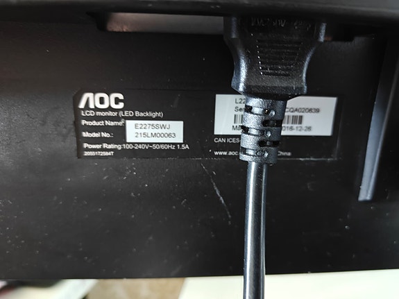 Käytetty AOC LCD monitori