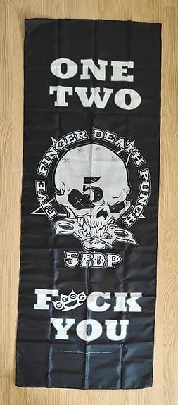 Five Finger Death Punch: One Two F You -ovilippu