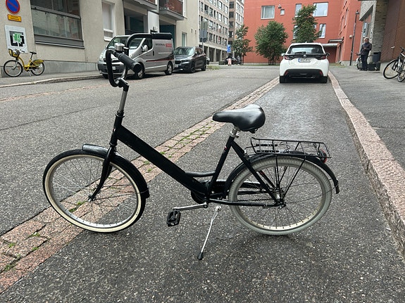 Polkupyörä jopo musta