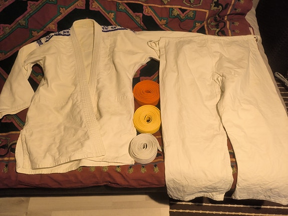 Judo gi + vyöt