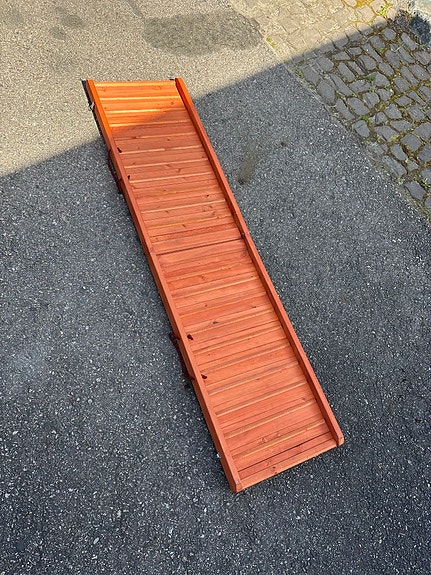 Taitettava puinen ramppi koiralle / lemmikille