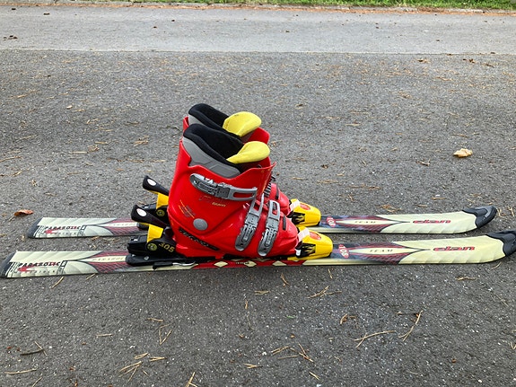 Lasten laskettelusukset Elan 108cm ja monot