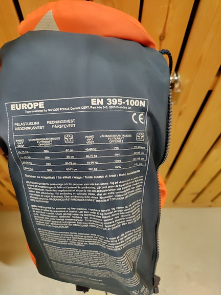 Baltic pelastusliivit 30–40 kg oranssi