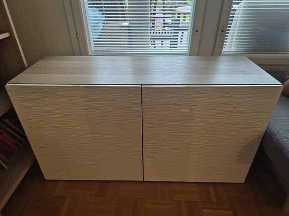 Ikea BESTÅ kaappi
