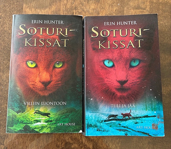 Erin Hunter Soturikissat kirjat Villiin luontoon ja Tuli ja jää