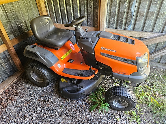 Husqvarna LTH 154 ajoleikkuri