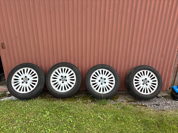Volvo V50 16” vanteet & Good Year