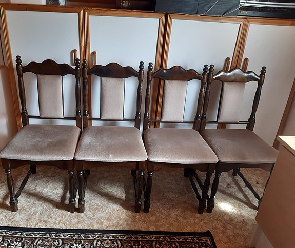 Ruokailuryhmän tuolit 4 kpl