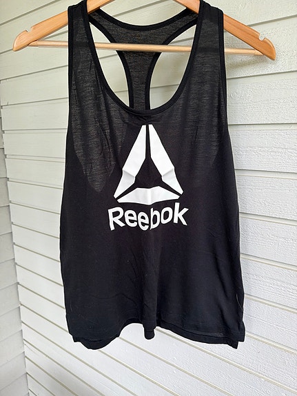 Reebok musta treenitoppi M