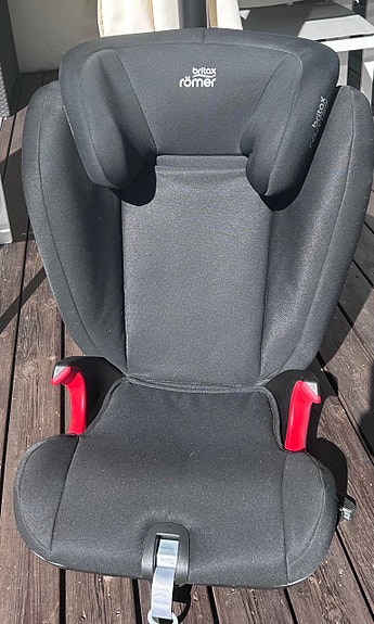 Britax Römer istuinkoroke 15-36kg, musta