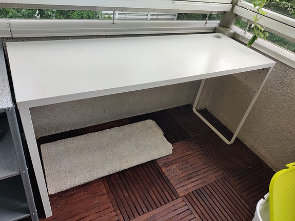Ikea Micke -työpöytä