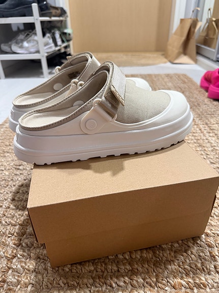 Ugg goldenglow Canvas Clog 40