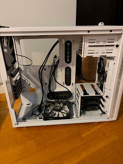 Fractal Design Define R4 Arctic White -äänieristetty ATX-kotelo