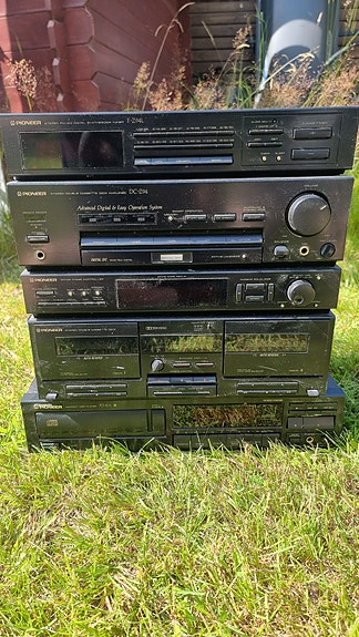 Pioneer stereo