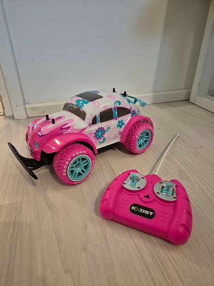 Kauko-ohjattava auto