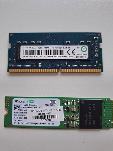 RAM-muistia + SSD-levyä.