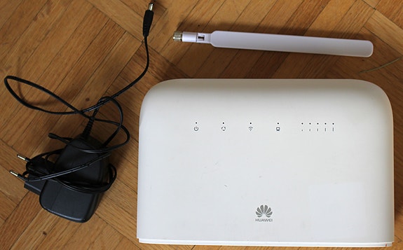 4G-modeemi Huawei b715s