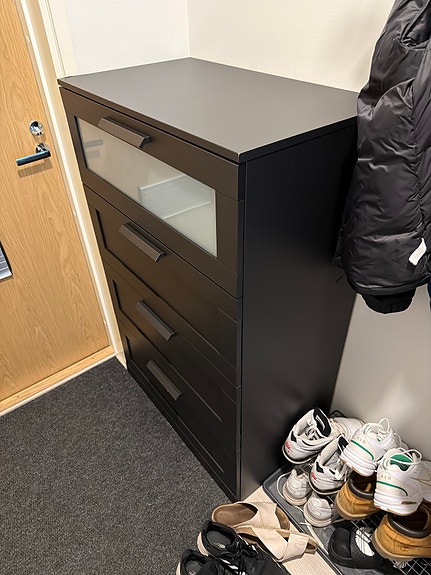 Ikea hyllykkö