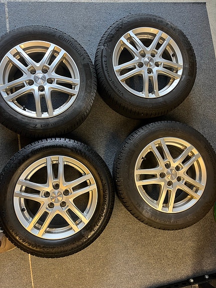 Continental VikingContact 7 -kitkat Dezentin vanteilla