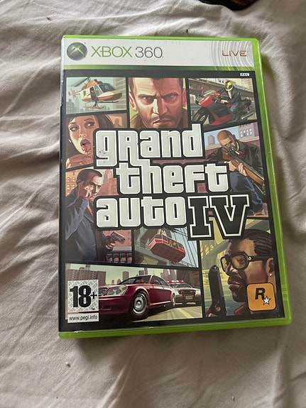 Xbox 360 Grand Theft Auto IV peli
