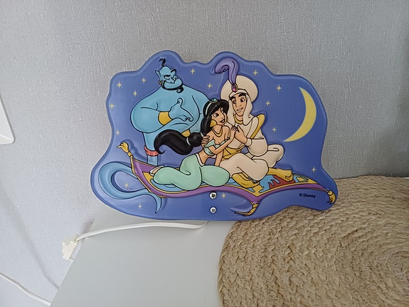 Aladdin lamppu