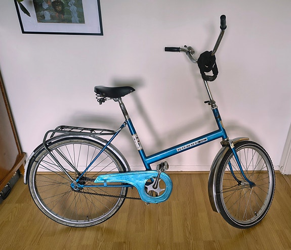 Upea sininen DBS Kombi Maxi 24" – Juuri huollettu retropeli!