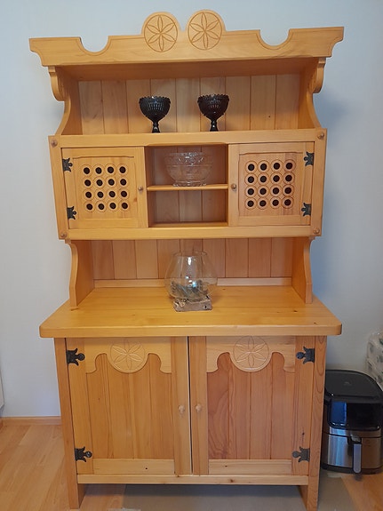 KOKOPUINEN VITRIINI KAAPPI