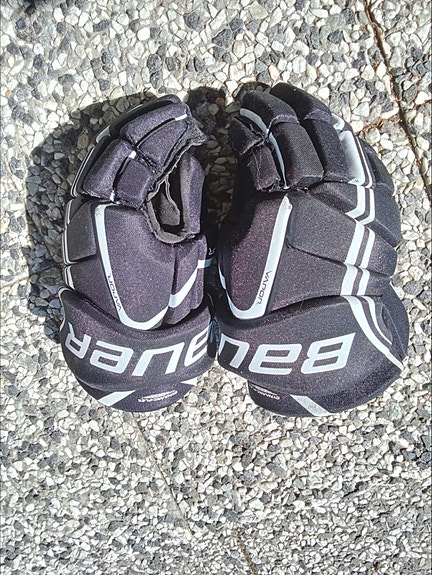 Bauer Vapor X2.0 jääkiekkohanskat musta/punainen