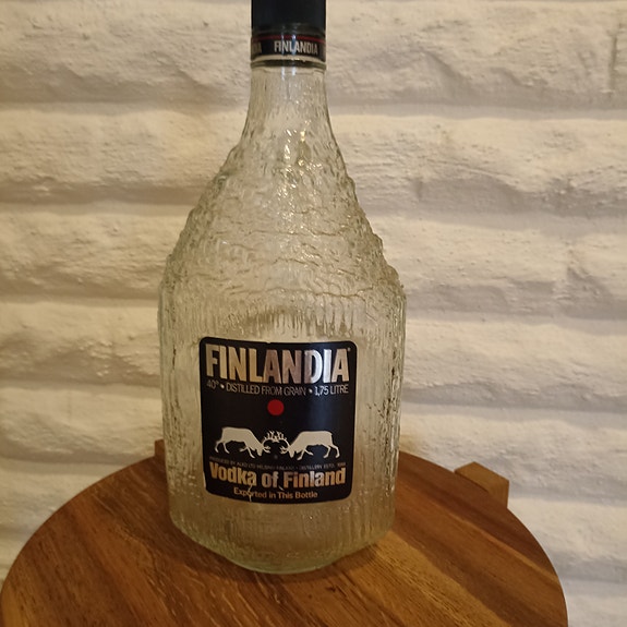 Finlandia vodka pullo