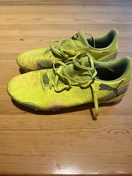 Puma nappikset