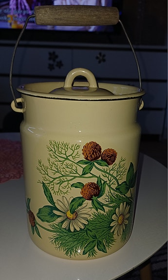 Emali ampäri