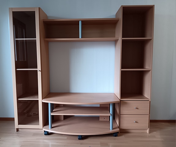 TV-taso / kirjahylly
