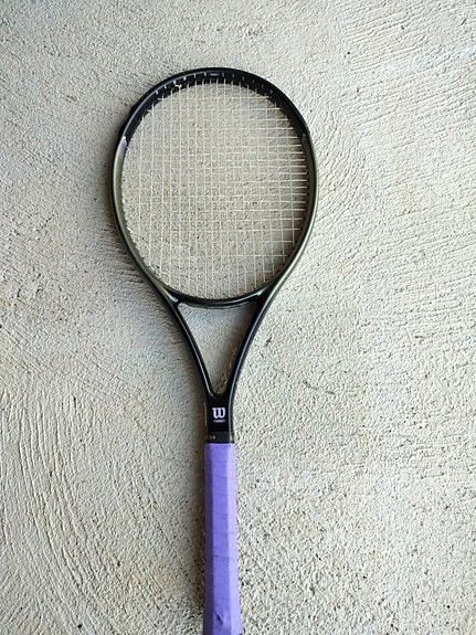Wilson tennismaila ja kantopussi