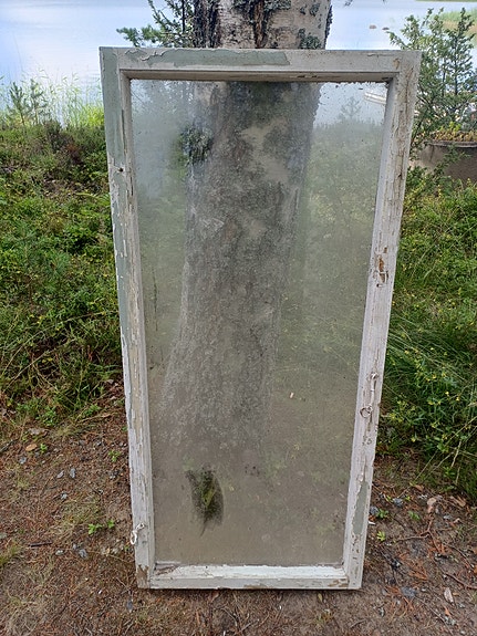 Vanhoja ikkunoita