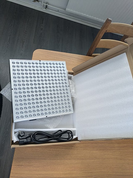 LED punavalopaneeli 45W LED red light therapy